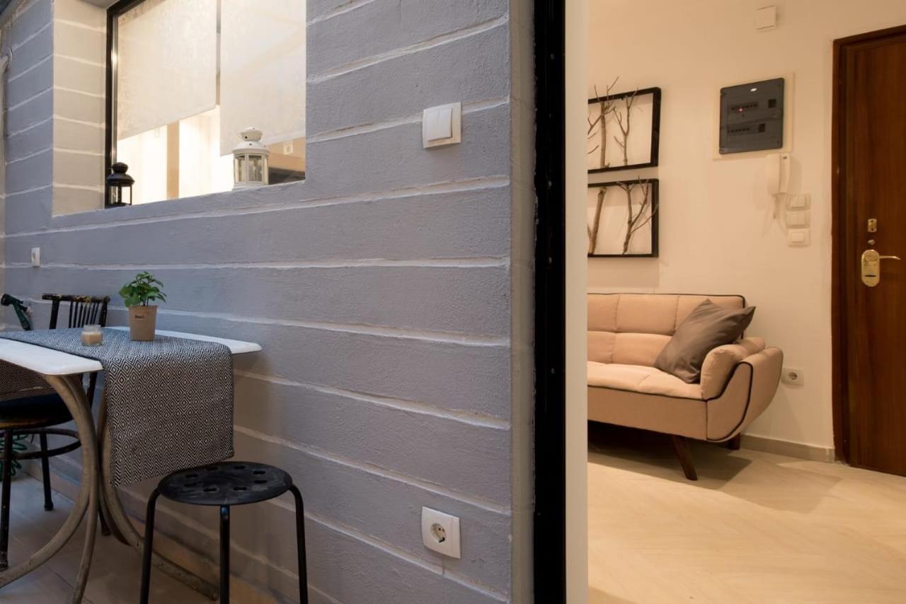 Cutest White-tower With A Private Patio * Thessaloniki